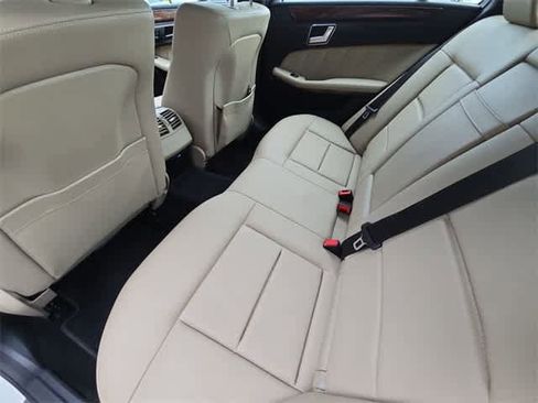 Used 2013 Mercedes-Benz E 350 Sedan image 18