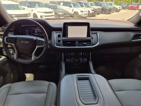 Used 2022 Chevrolet Tahoe Z71 w/ Z71 Off-Road Package AWD/4WD image 26