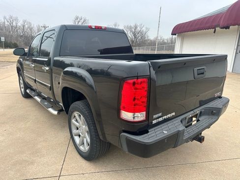 Used 2010 GMC Sierra 1500 Denali image 2