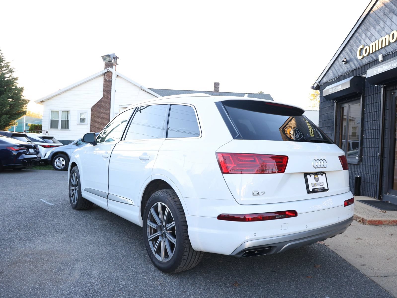 Used 2019 Audi Q7 3.0T Premium w/ Cold Weather Package AWD/4WD image 8