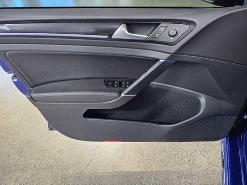 Used 2019 Volkswagen Golf R 4-Door image 20