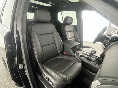Used 2024 Chevrolet Traverse Limited LT image 50
