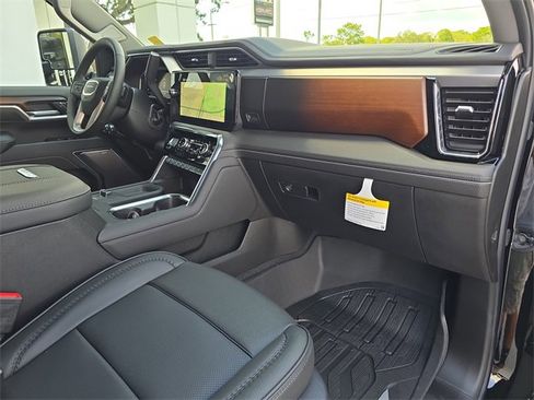 New 2025 GMC Sierra 2500 Denali w/ Denali Reserve Package image 12
