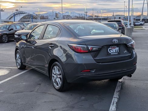 Used 2018 Toyota Yaris iA image 8