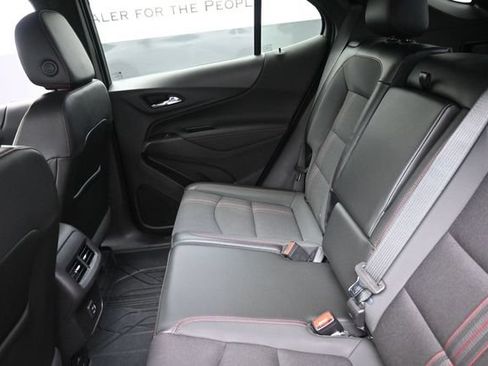 Certified 2024 Chevrolet Equinox RS FWD image 23