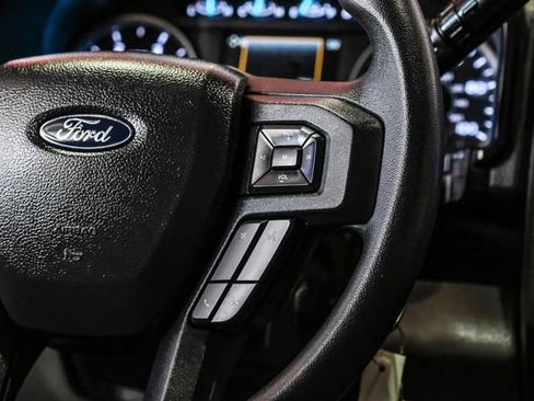 Used 2022 Ford F250 XL w/ Power Equipment Group image 17