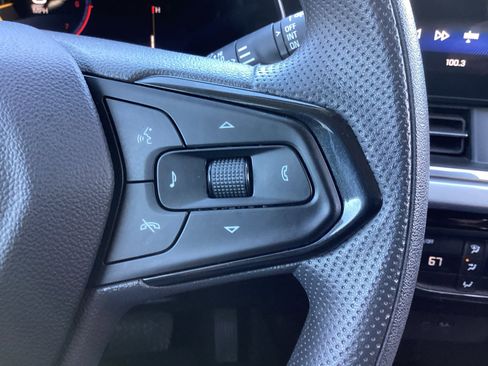 Used 2025 Chevrolet Trax LT image 18