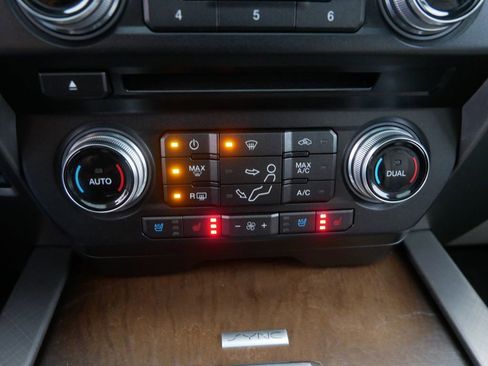 Used 2018 Ford F250 Limited w/ FX4 Off-Road Package image 30