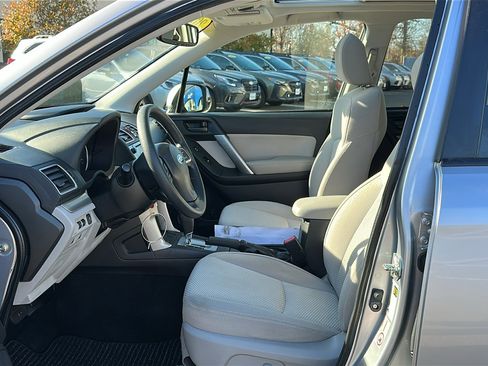 Used 2016 Subaru Forester 2.5i Premium w/ All-Weather Package image 9
