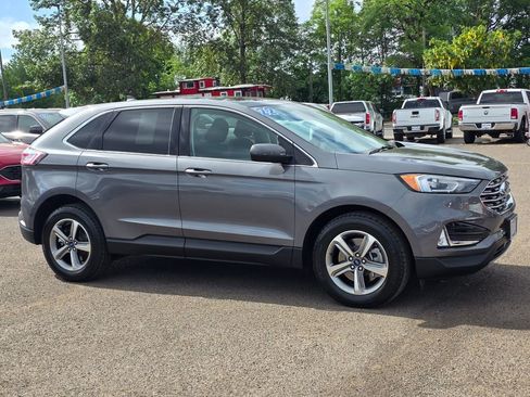 Used 2022 Ford Edge SEL w/ Convenience Package AWD/4WD image 3