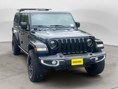 Used 2021 Jeep Gladiator Sport AWD/4WD image 7