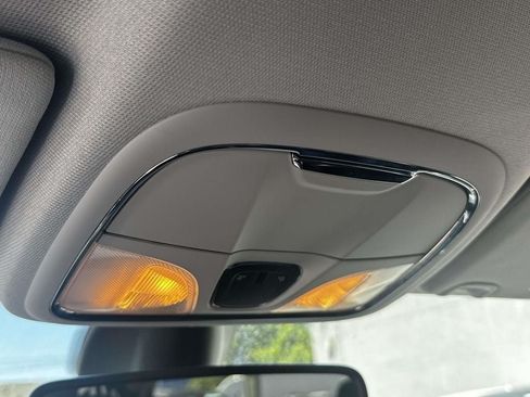 Used 2019 Jeep Cherokee Limited AWD/4WD image 29