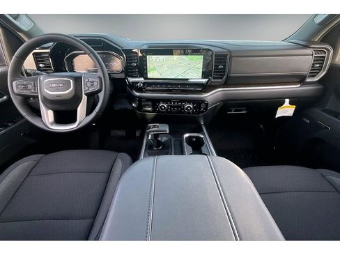 New 2025 GMC Sierra 1500 Elevation image 5
