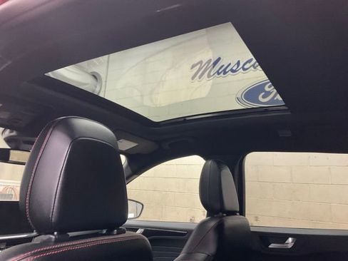 Used 2023 Ford Escape ST-Line Elite w/ Premium Technology Package image 17