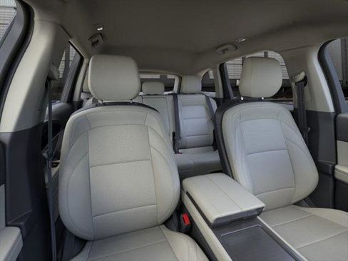 New 2026 Lincoln Nautilus Premier w/ Jet Appearance Package image 10