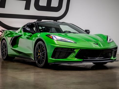 Used 2026 Chevrolet Corvette Stingray Coupe w/ Z51 Performance Package RWD image 23