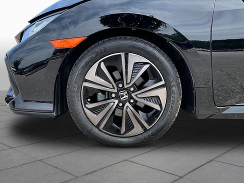 Used 2017 Honda Civic EX-L image 10