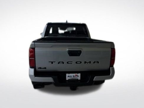 Used 2026 Toyota Tacoma SR5 AWD/4WD image 4