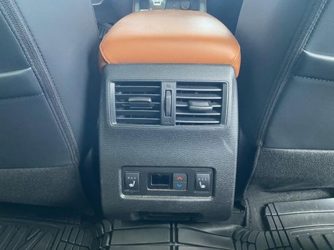 Used 2022 Mitsubishi Outlander SEL AWD/4WD image 15