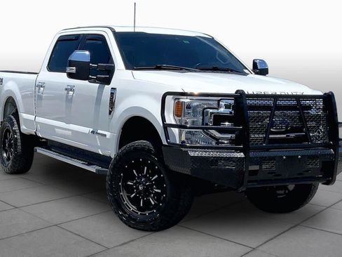 Used 2021 Ford F350 Lariat w/ Lariat Ultimate Package AWD/4WD image 3