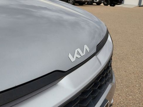 Used 2023 Kia Sportage LX image 13