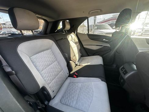 Used 2020 Chevrolet Equinox LT image 22