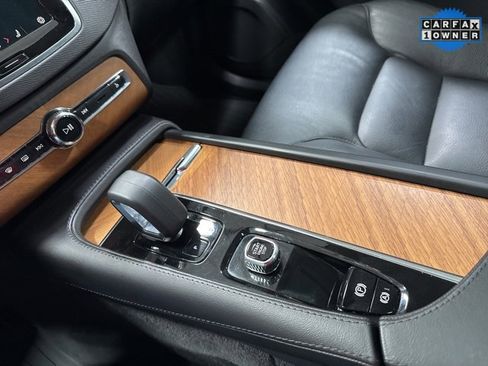 Used 2023 Volvo XC90 B6 Plus w/ Protection Package image 21