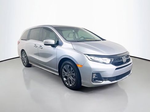 Used 2026 Honda Odyssey Touring image 24