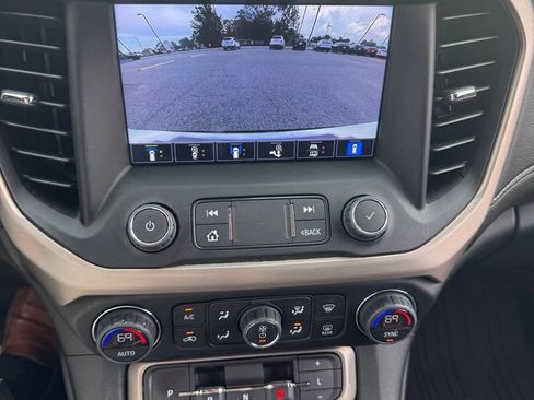 Used 2022 GMC Acadia Denali w/ Black Diamond Edition AWD/4WD image 15