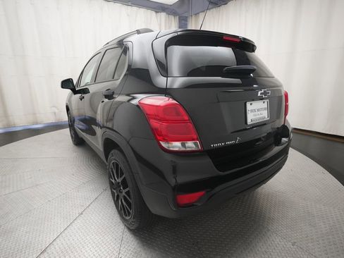 Used 2022 Chevrolet Trax LT w/ Midnight Edition AWD/4WD image 33