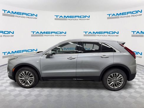 Used 2024 Cadillac XT4 Premium Luxury AWD/4WD image 2
