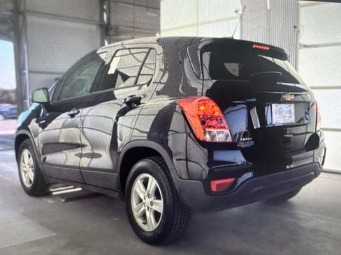 Used 2020 Chevrolet Trax LS w/ Tint and Cruise Package FWD image 14