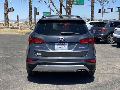 Used 2018 Hyundai Santa Fe Sport 2.0T FWD image 5