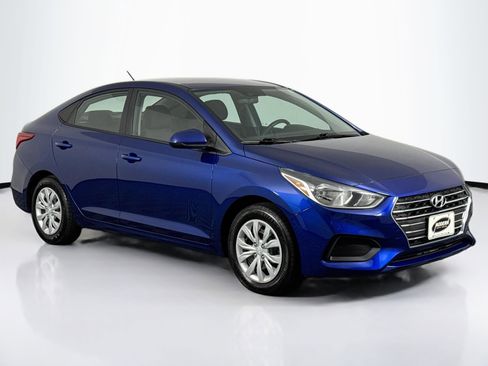 Used 2019 Hyundai Accent SE image 2