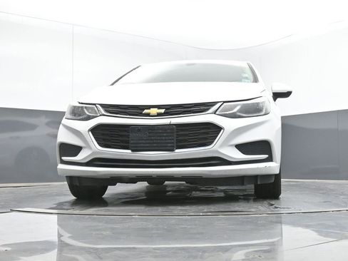 Used 2018 Chevrolet Cruze LT w/ Sun And Sound Package image 35