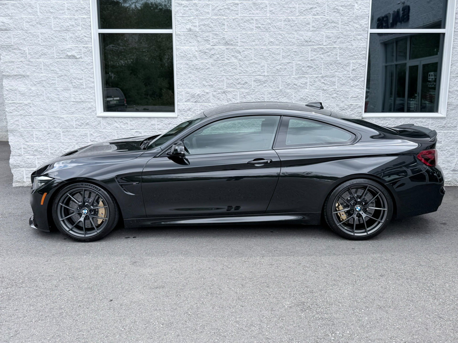 Used 2019 BMW M4 CS w/ Executive Package RWD image 6