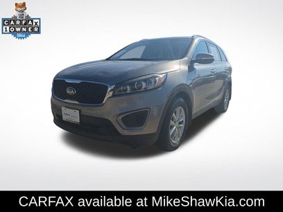 Used 2016 Kia Sorento LX w/ LX Convenience Package