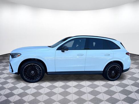 Used 2026 Mercedes-Benz GLC 300 image 2