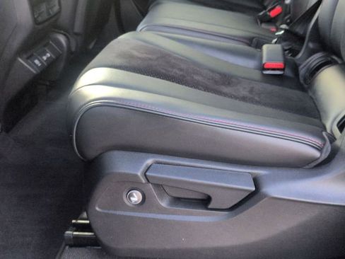 Used 2022 Acura MDX A-Spec image 23