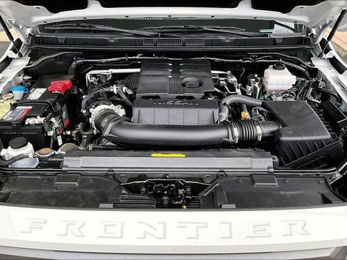 Certified 2024 Nissan Frontier SV w/ SV Convenience Package image 27