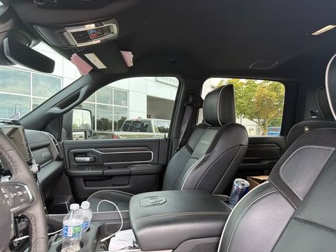 Used 2025 RAM 2500 Laramie w/ Night Edition AWD/4WD image 6