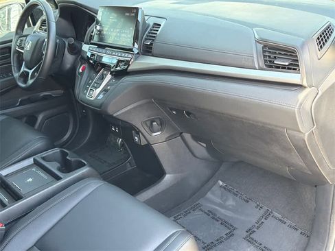 Used 2025 Honda Odyssey EX-L image 13