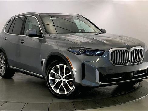 New 2026 BMW X5 xDrive50e w/ Executive Package image 11