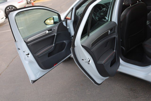 Used 2020 Volkswagen GTI SE FWD image 21