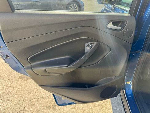 Used 2018 Ford Escape Titanium image 18
