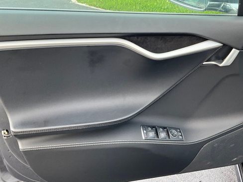 Used 2018 Tesla Model S 75D AWD/4WD image 29
