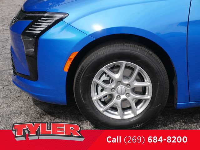 New 2027 Chrysler Pacifica Select FWD image 45