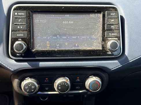 Used 2023 Nissan Versa SV FWD image 23