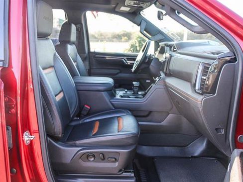 Used 2025 GMC Sierra 1500 AT4 w/ AT4 Premium Package image 16