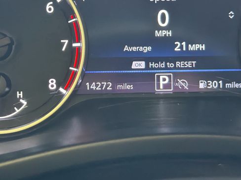 Used 2025 Nissan Sentra SR FWD image 39